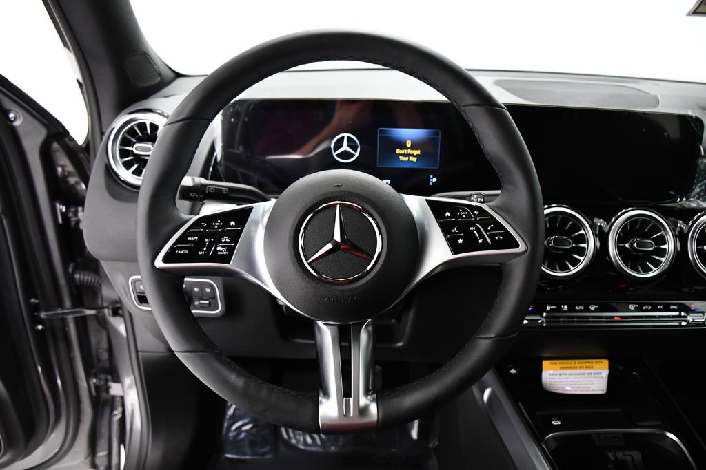 New 2026 Mercedes-Benz GLB 250 4MATIC image 8