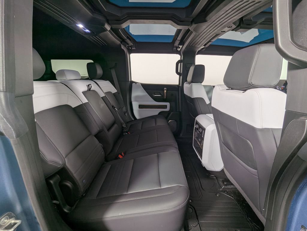 Used 2024 GMC Hummer EV 3X w/ Omega Edition image 34