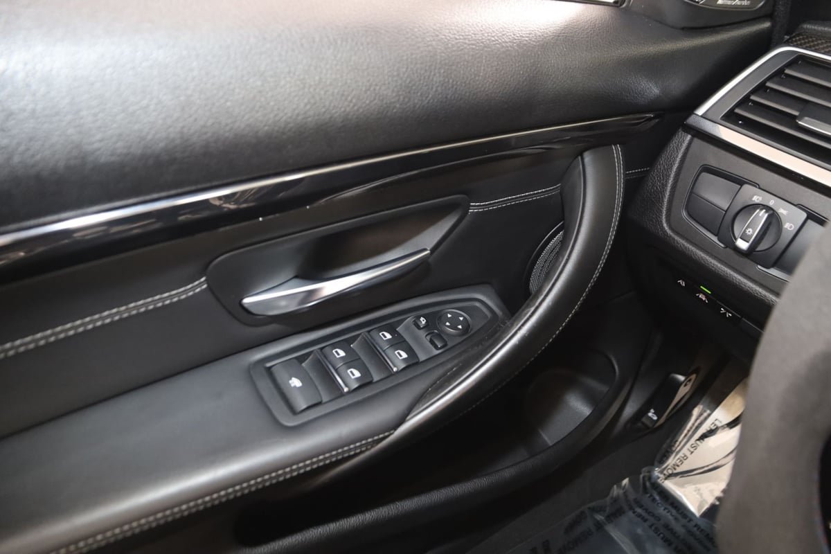Used 2019 BMW M4 Convertible w/ Competition Package RWD image 50