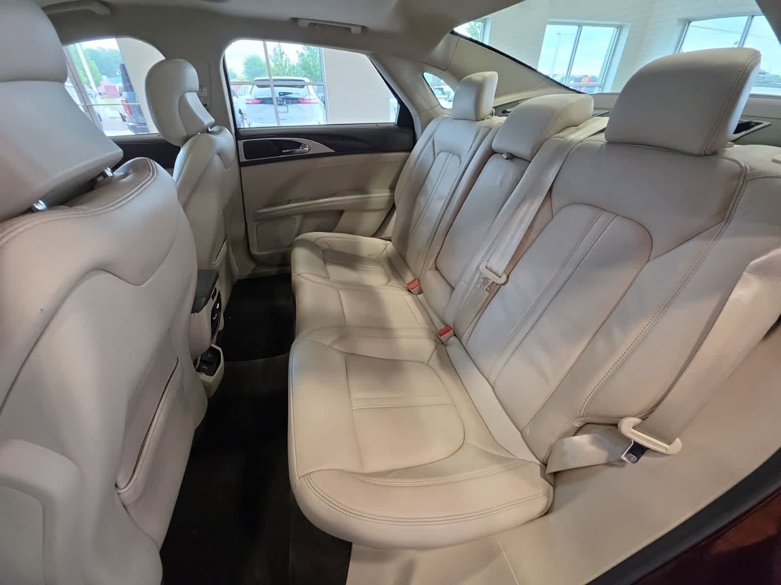 Used 2017 Lincoln MKZ Select w/ Climate Package FWD image 32