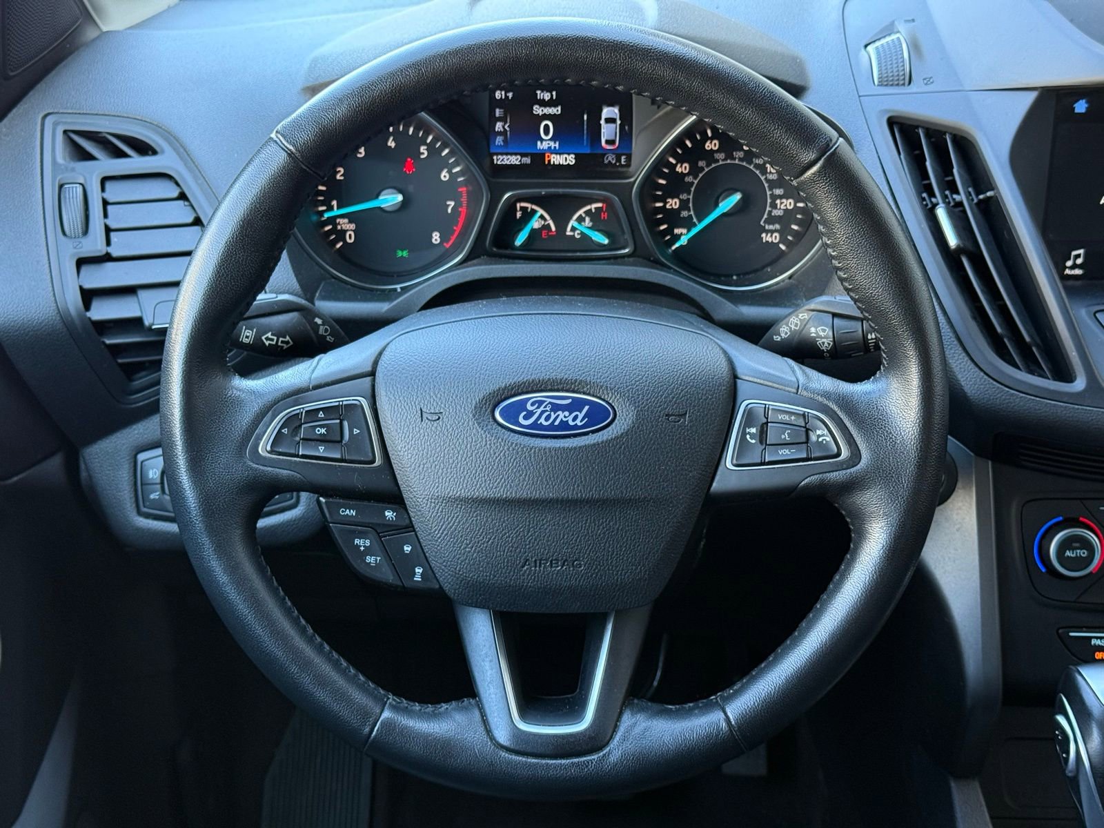 Used 2019 Ford Escape SEL image 26