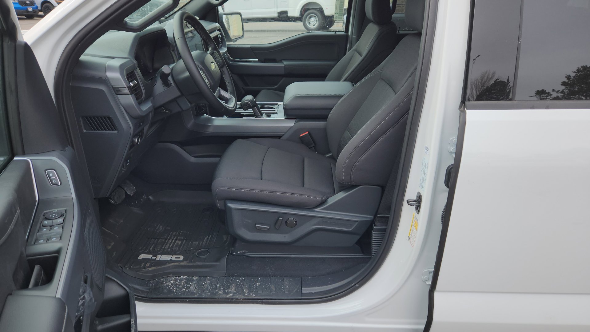 New 2025 Ford F150 XLT w/ Equipment Group 302A MID image 26