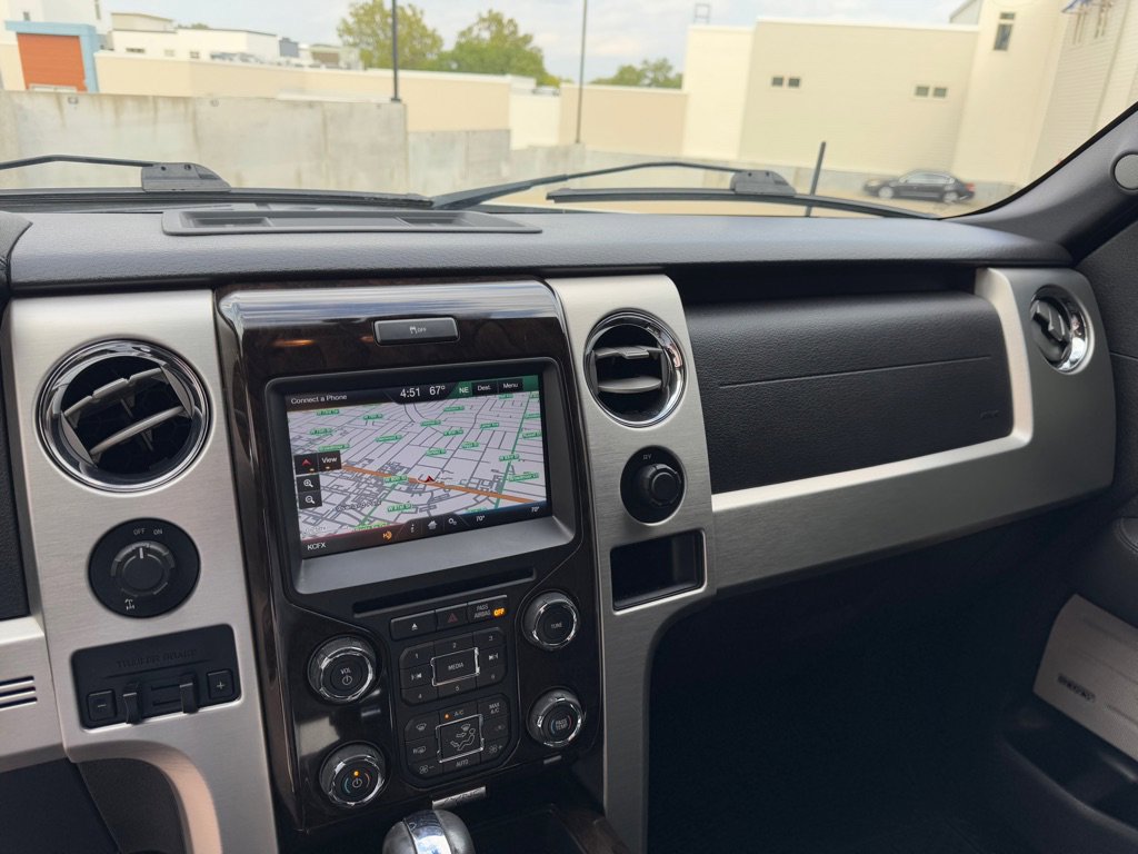 Used 2014 Ford F150 Platinum image 17