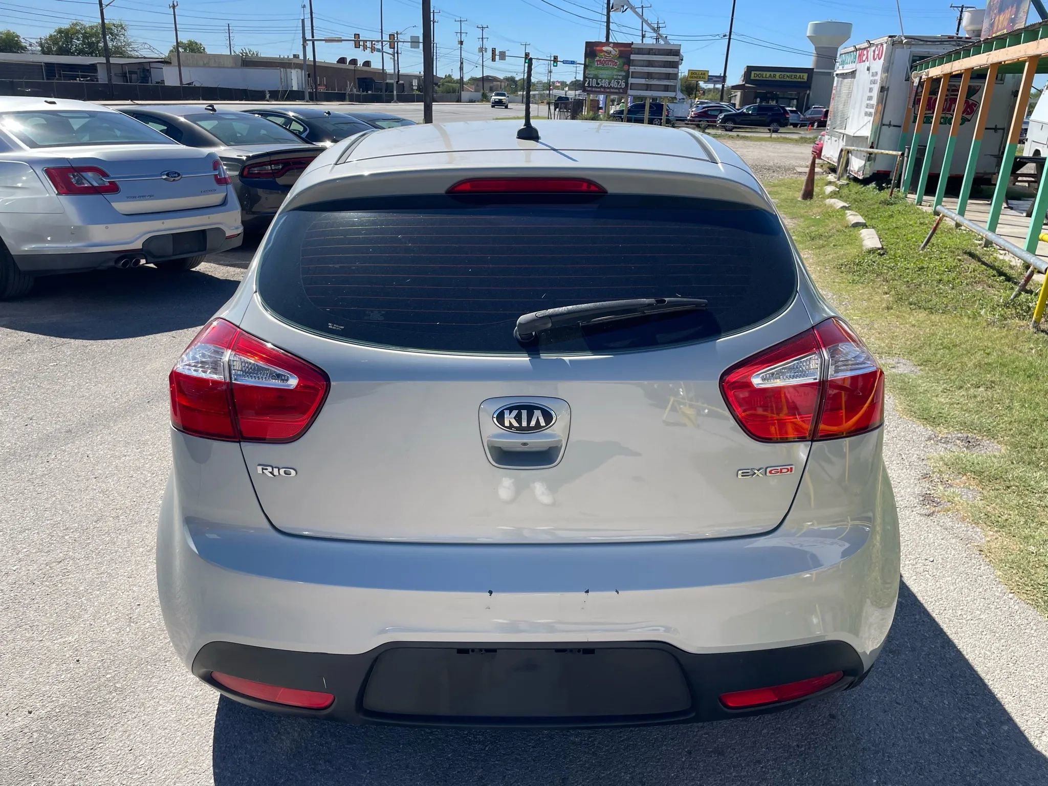Used 2013 Kia Rio EX w/ Convenience Pkg image 2