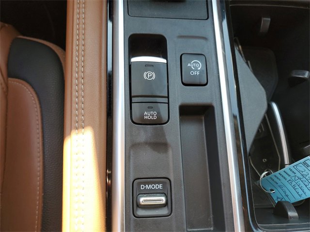 Used 2023 Nissan Pathfinder Platinum image 25