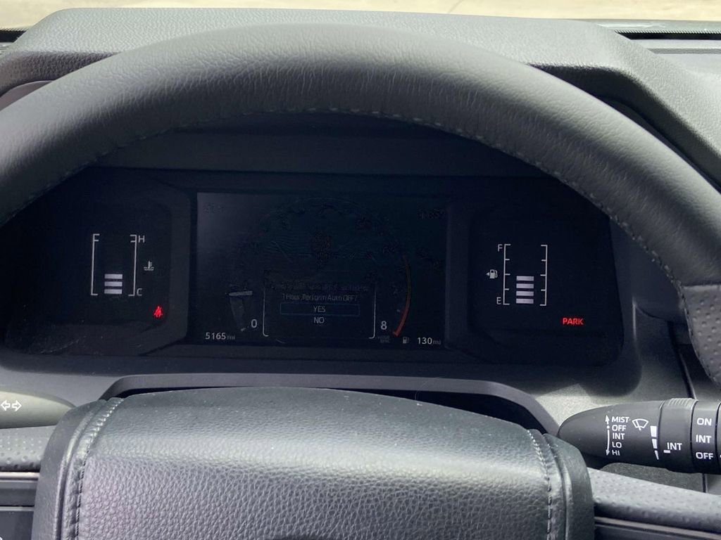 Used 2025 Toyota 4Runner SR5 AWD/4WD image 35
