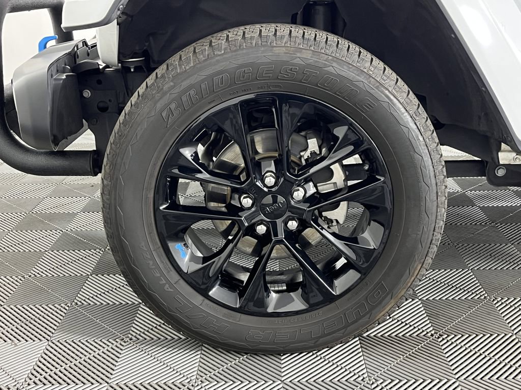 Used 2022 Jeep Wrangler Unlimited Sahara image 20