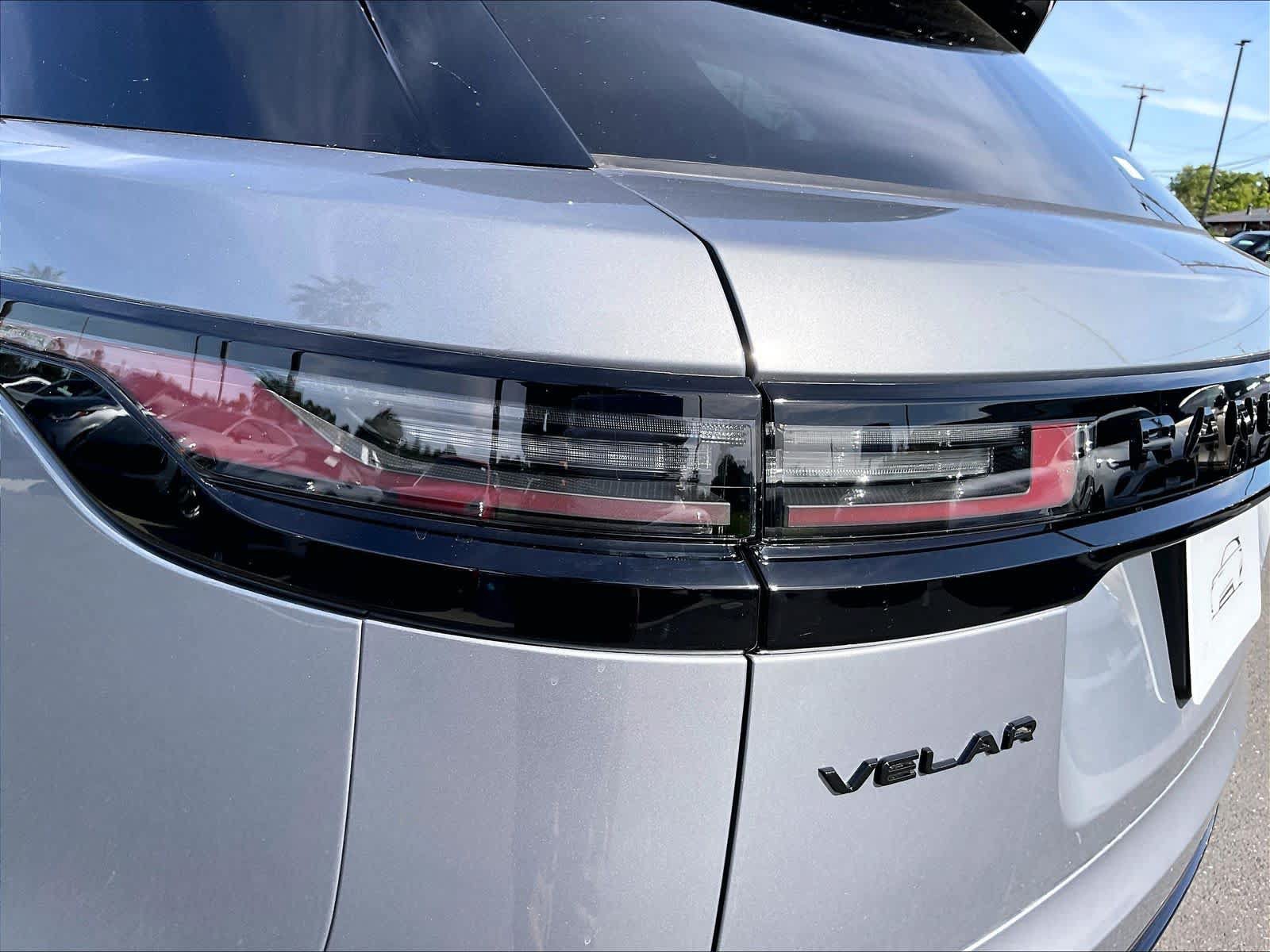 New 2026 Land Rover Range Rover Velar Dynamic SE AWD/4WD image 25