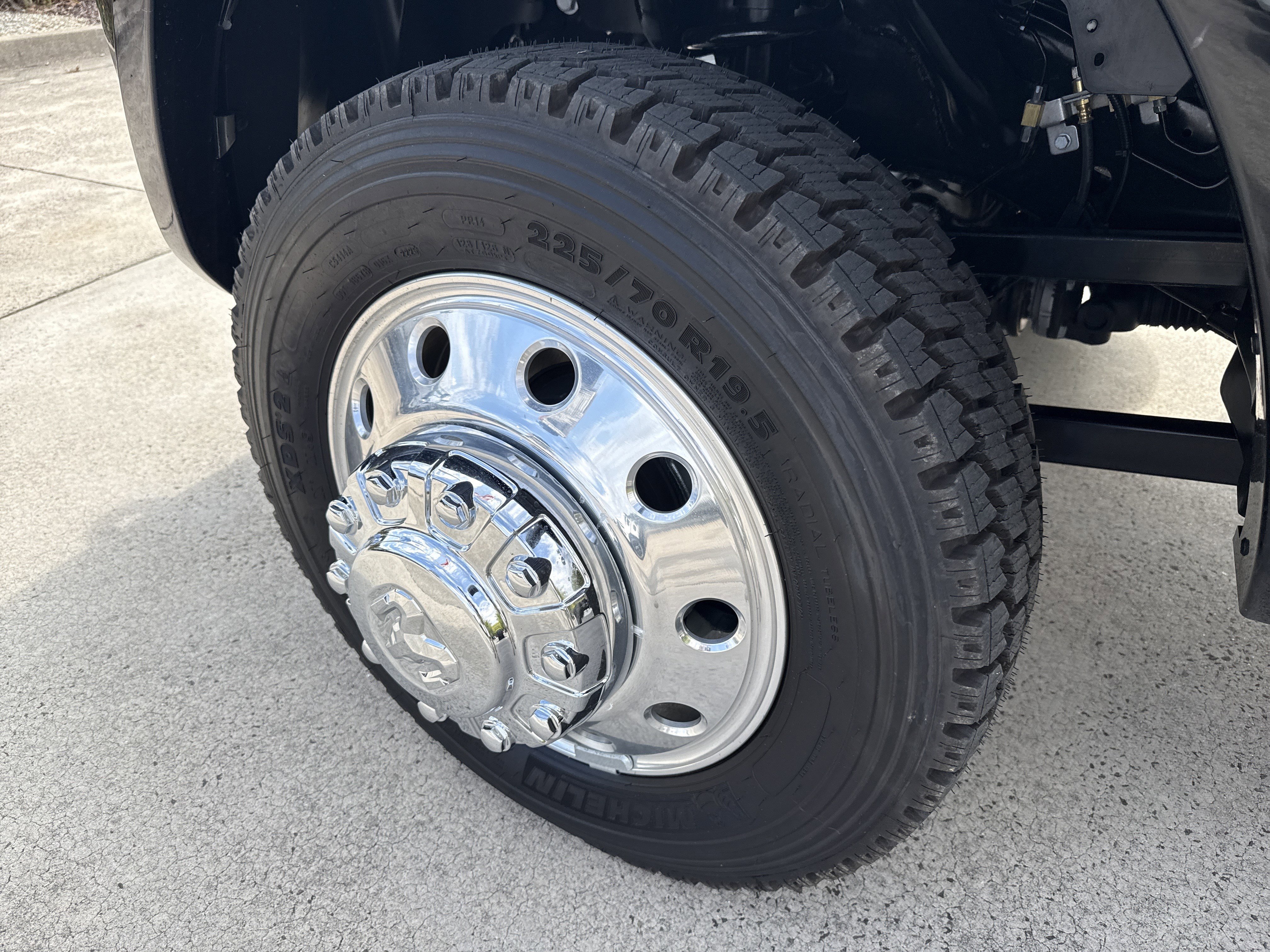 New 2026 RAM 5500 4x4 Crew Cab image 11