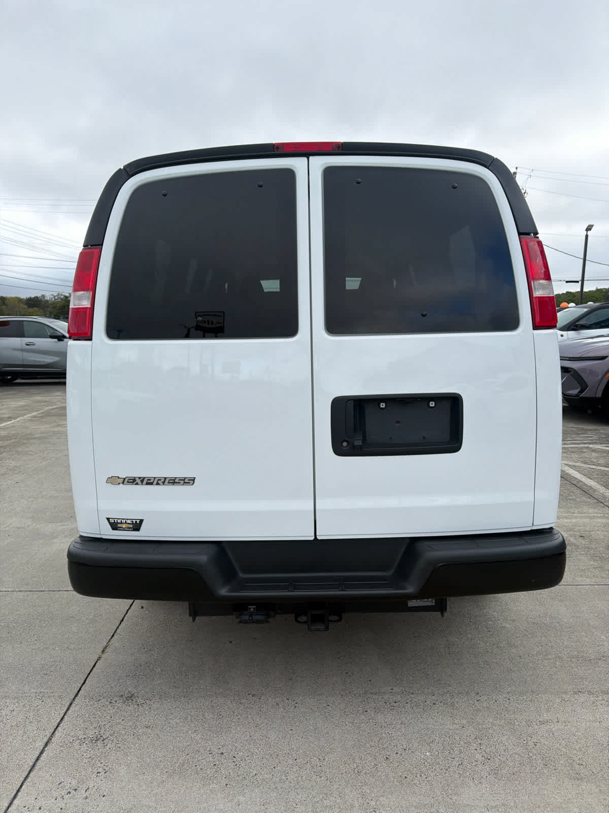 Used 2023 Chevrolet Express 3500 LS RWD image 8