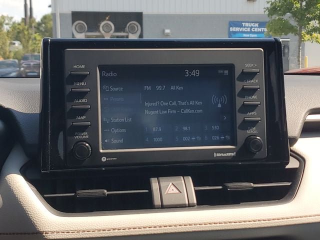 Used 2021 Toyota RAV4 XLE w/ Convenience Package FWD image 27