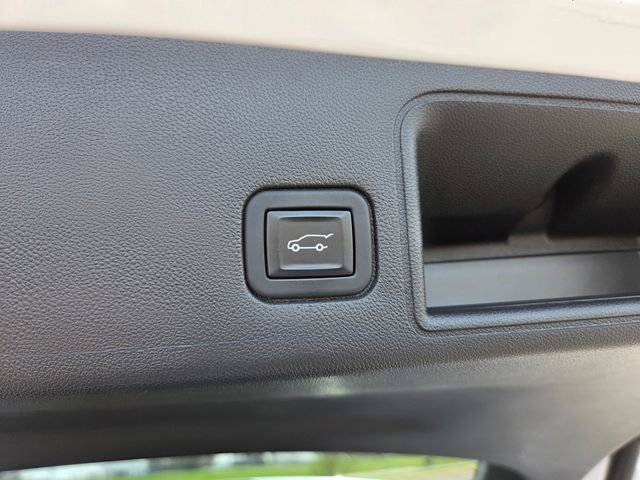 Used 2022 GMC Terrain SLT w/ Tech Package AWD/4WD image 57