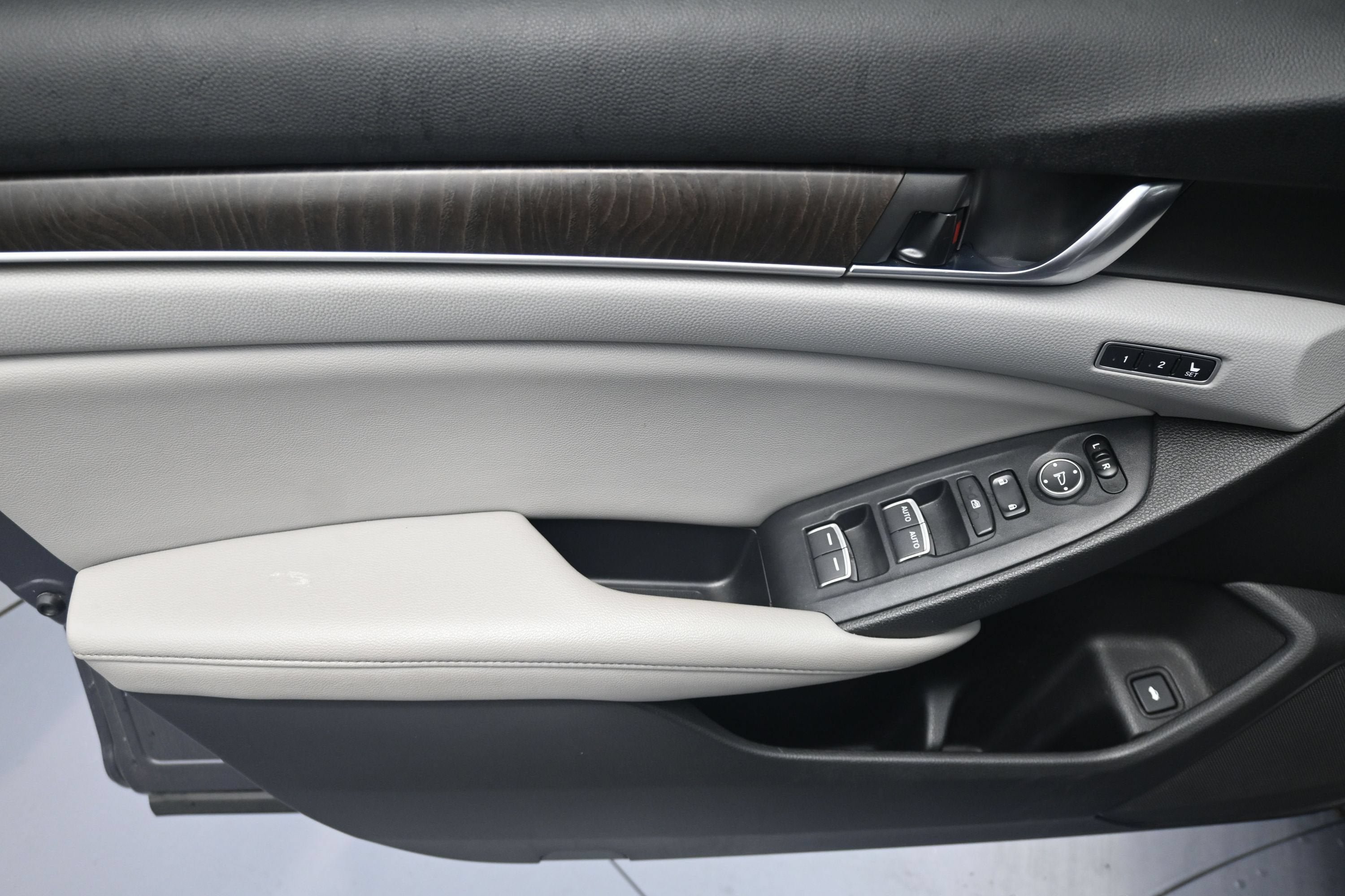Used 2019 Honda Accord EX-L image 22