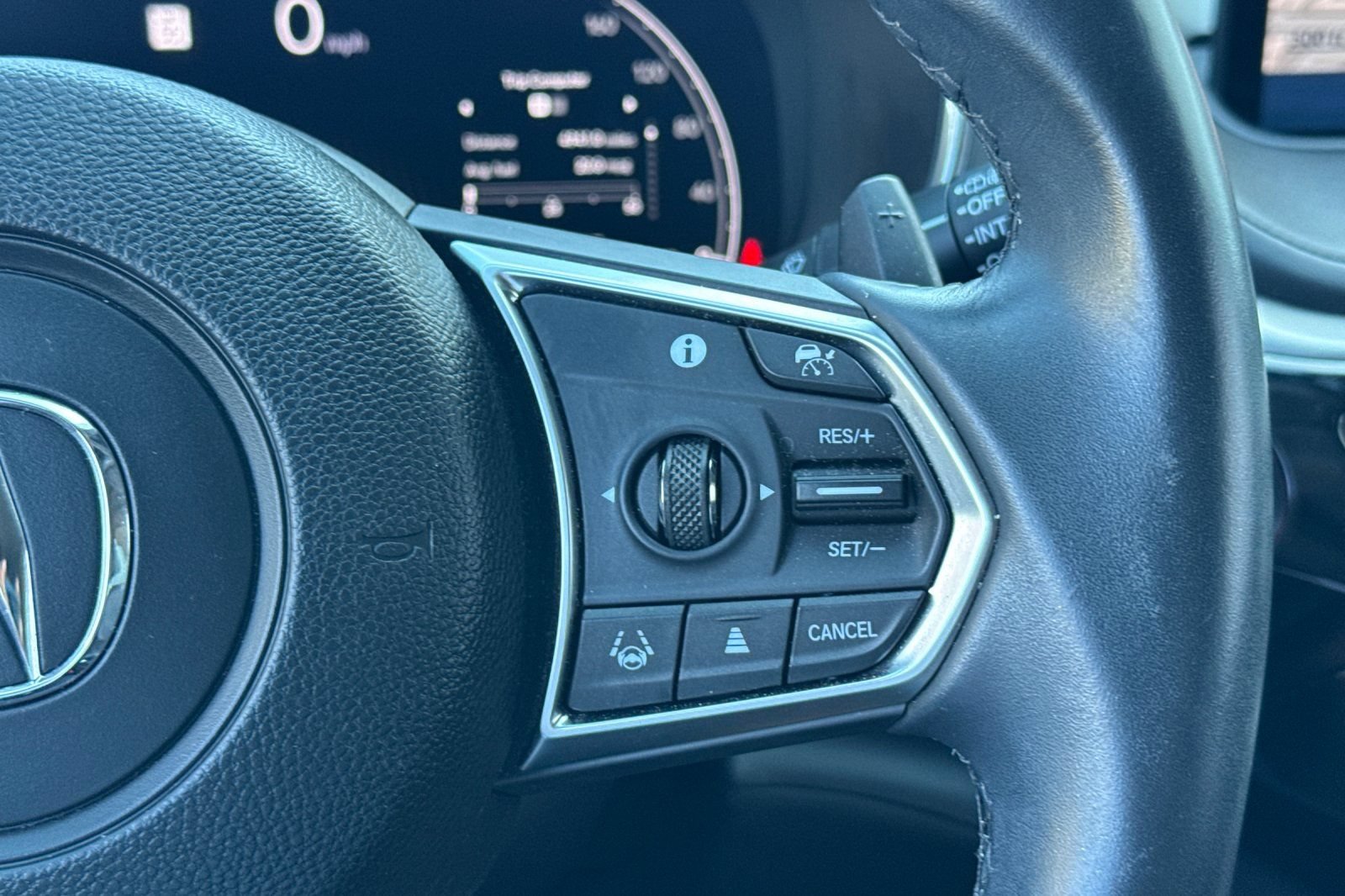 Used 2024 Acura MDX w/ Technology Package AWD/4WD image 37