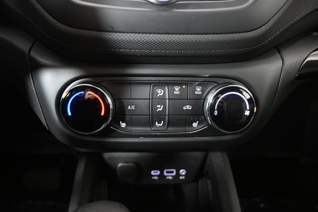 Used 2023 Chevrolet TrailBlazer LT AWD/4WD image 29