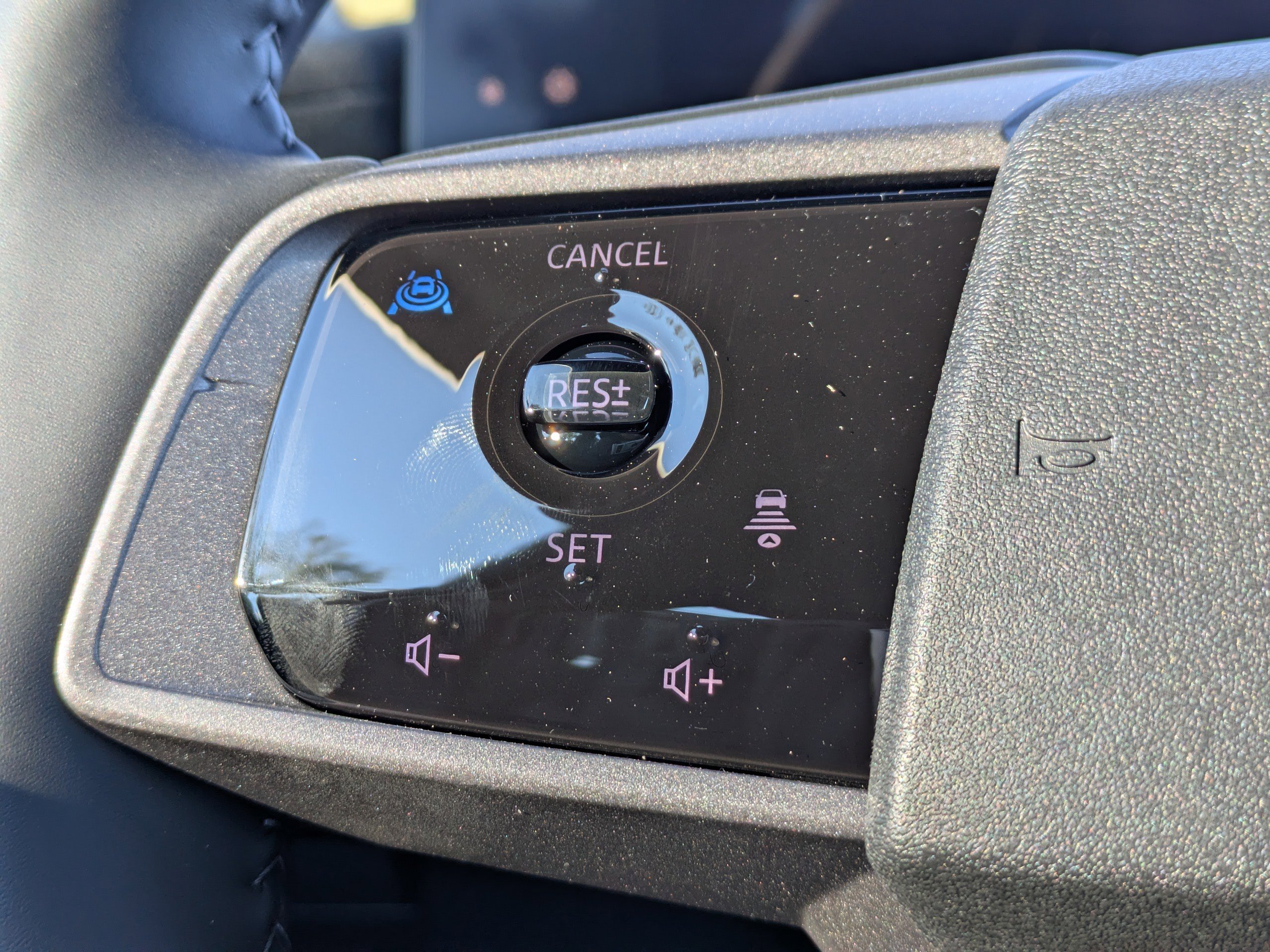 New 2026 Nissan Leaf SV+ w/ Floor Mat Package (SV+) image 28