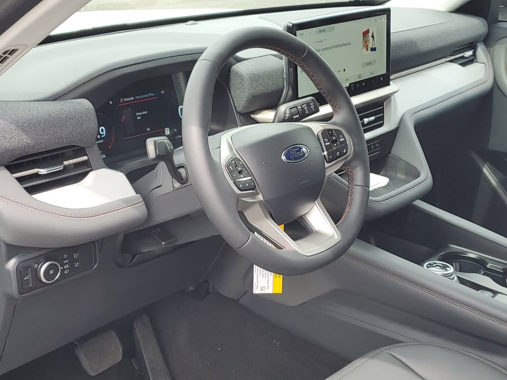 New 2026 Ford Explorer Active AWD/4WD image 9