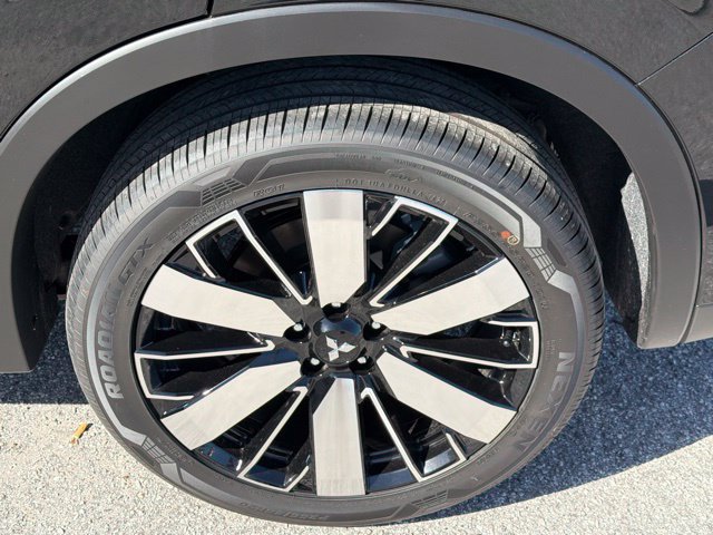 New 2026 Mitsubishi Outlander SE FWD image 17