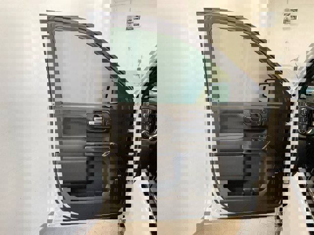 Used 2020 GMC Sierra 1500 AT4 w/ AT4 Premium Package image 15