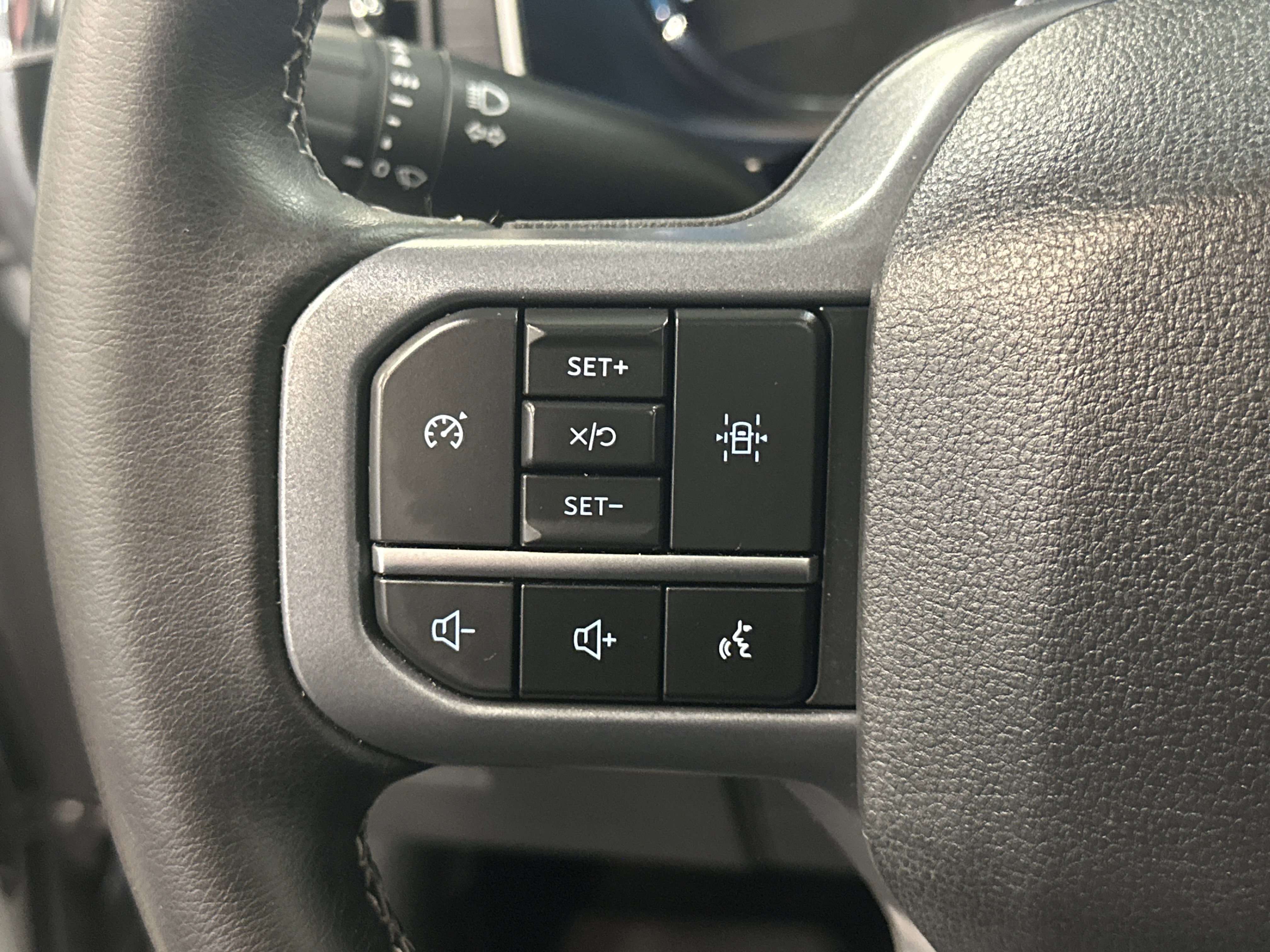 Used 2023 Ford F150 XLT w/ Equipment Group 302A High image 38