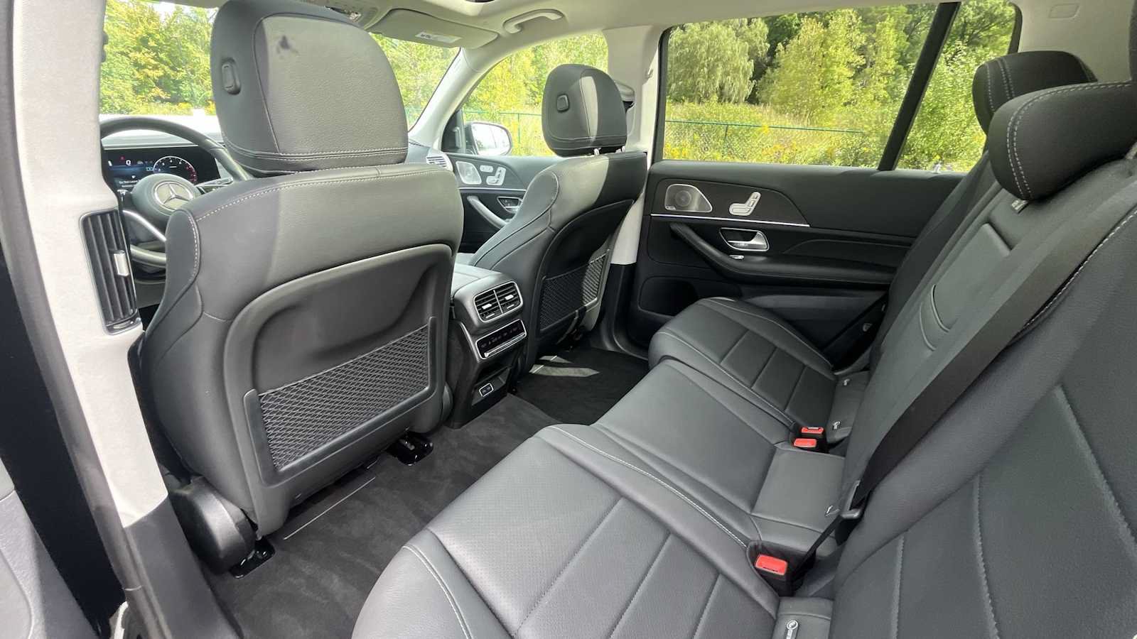 Used 2026 Mercedes-Benz GLS 450 4MATIC image 14