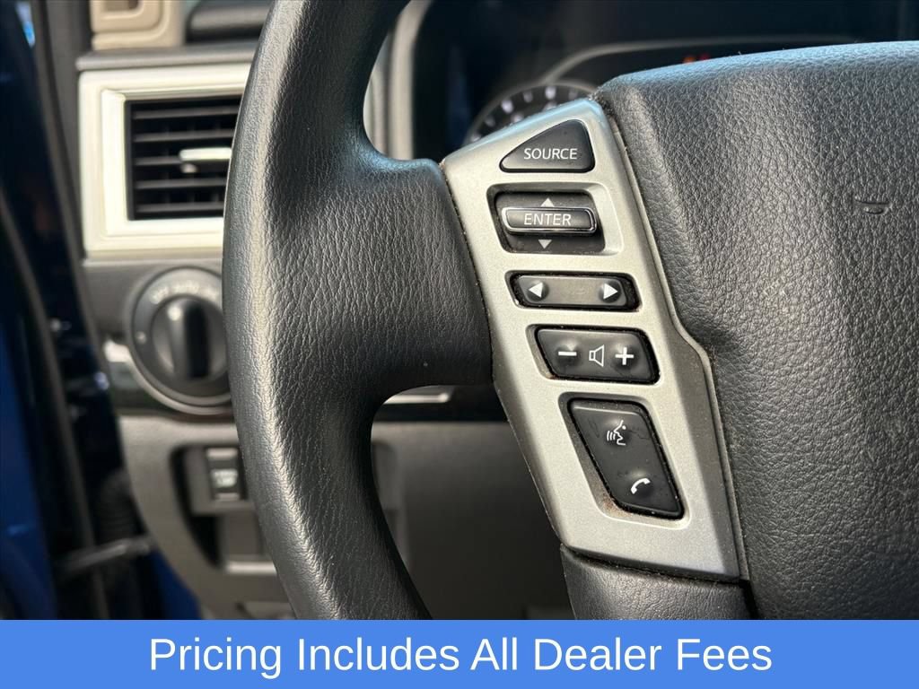 Used 2021 Nissan Titan SV AWD/4WD image 11