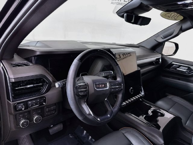 Used 2025 GMC Yukon AT4 w/ Premium Trailering Package AWD/4WD image 10