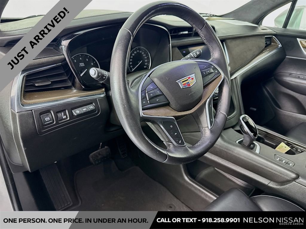 Used 2017 Cadillac XT5 Platinum image 9