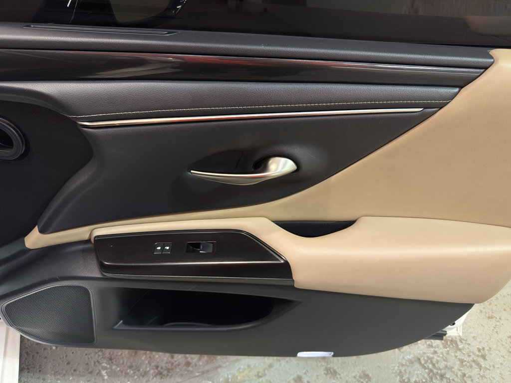 Used 2019 Lexus ES 350 FWD image 22