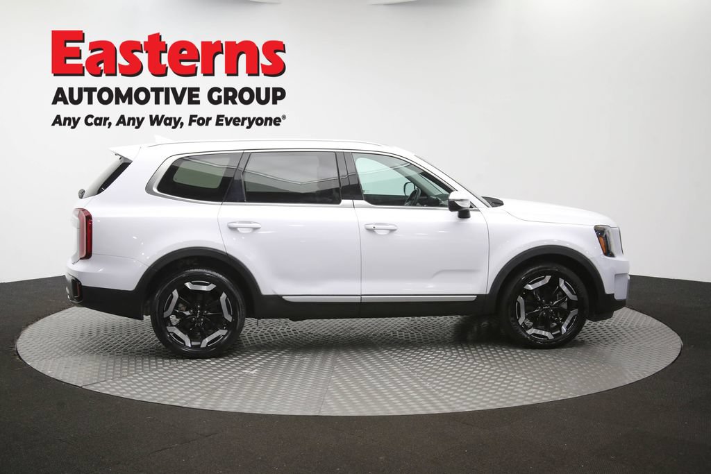 Used 2025 Kia Telluride S FWD image 49