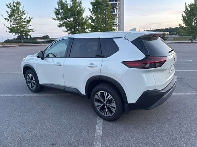 Used 2021 Nissan Rogue SV image 5