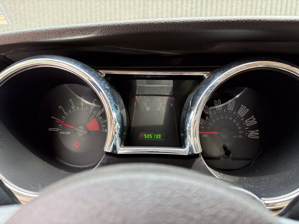 Used 2006 Ford Mustang GT RWD image 31