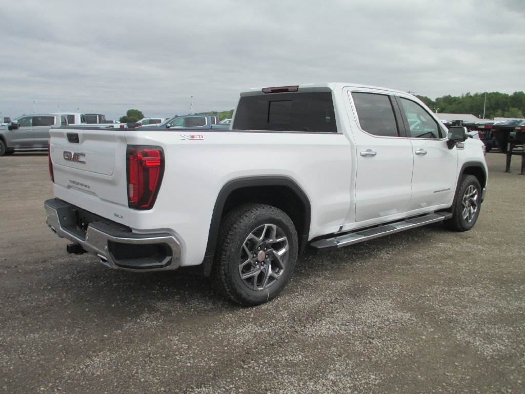New 2026 GMC Sierra 1500 SLT w/ SLT Premium Plus Package AWD/4WD image 4