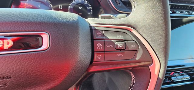 New 2025 Jeep Grand Cherokee L Altitude image 28