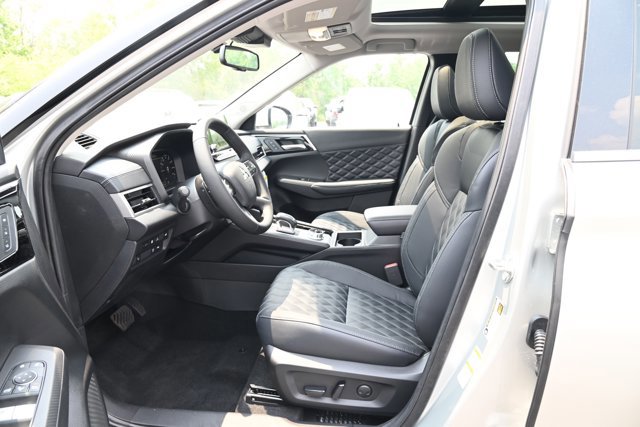 New 2023 Mitsubishi Outlander SEL image 20