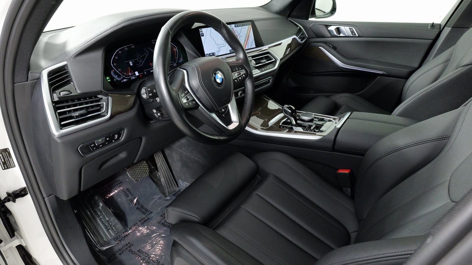 Used 2022 BMW X5 xDrive40i w/ Parking Assistance Package image 26