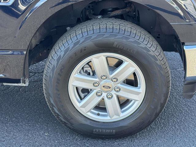 Used 2022 Ford F150 XLT w/ Trailer Tow Package image 6