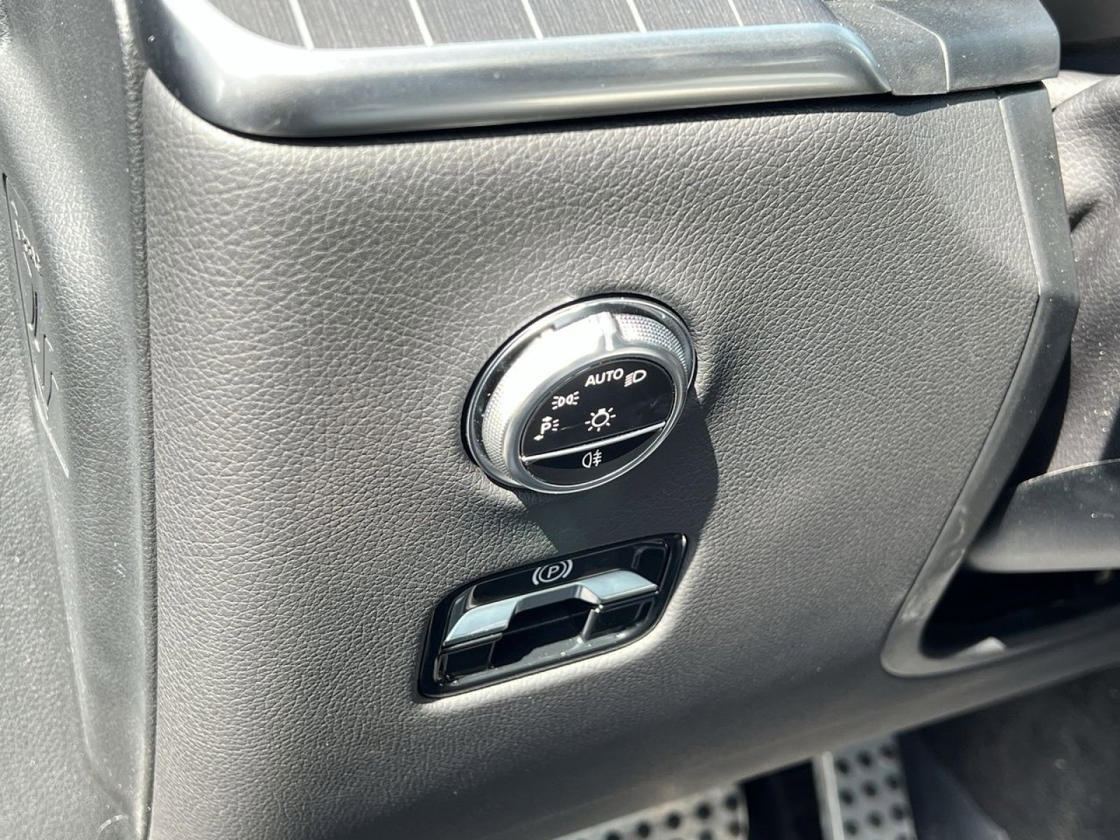 Used 2023 Mercedes-Benz GLC 300 4MATIC image 31