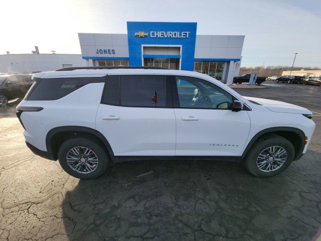 Used 2024 Chevrolet Traverse LT image 6