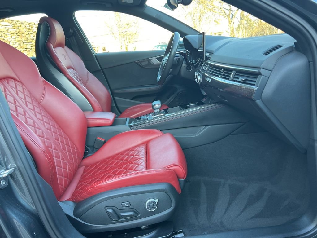 Used 2023 Audi S4 Premium Plus w/ Premium Plus Package image 32