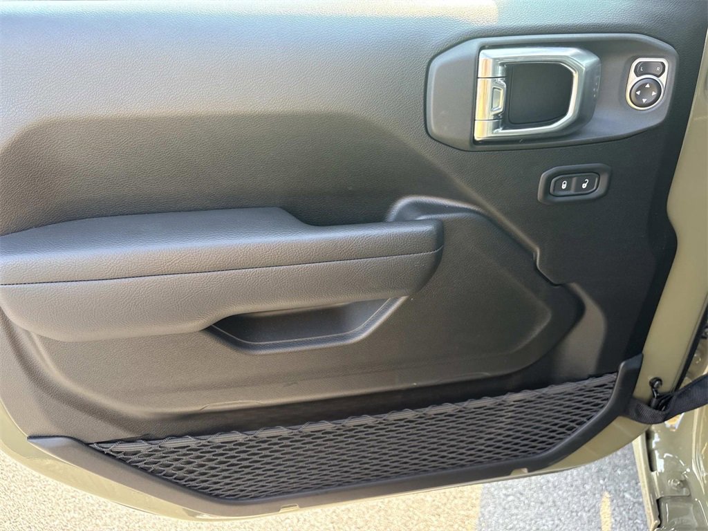 New 2025 Jeep Wrangler Sport S image 21