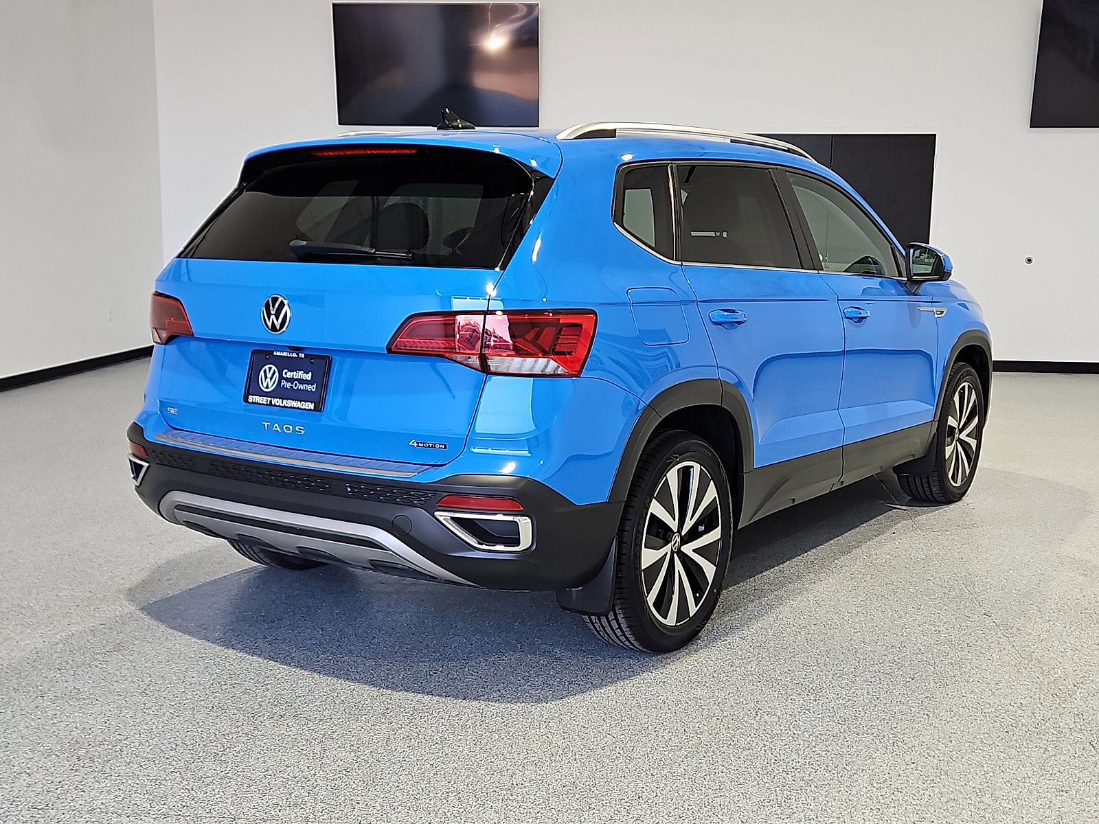 Used 2022 Volkswagen Taos SE image 4