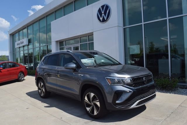 New 2024 Volkswagen Taos SE