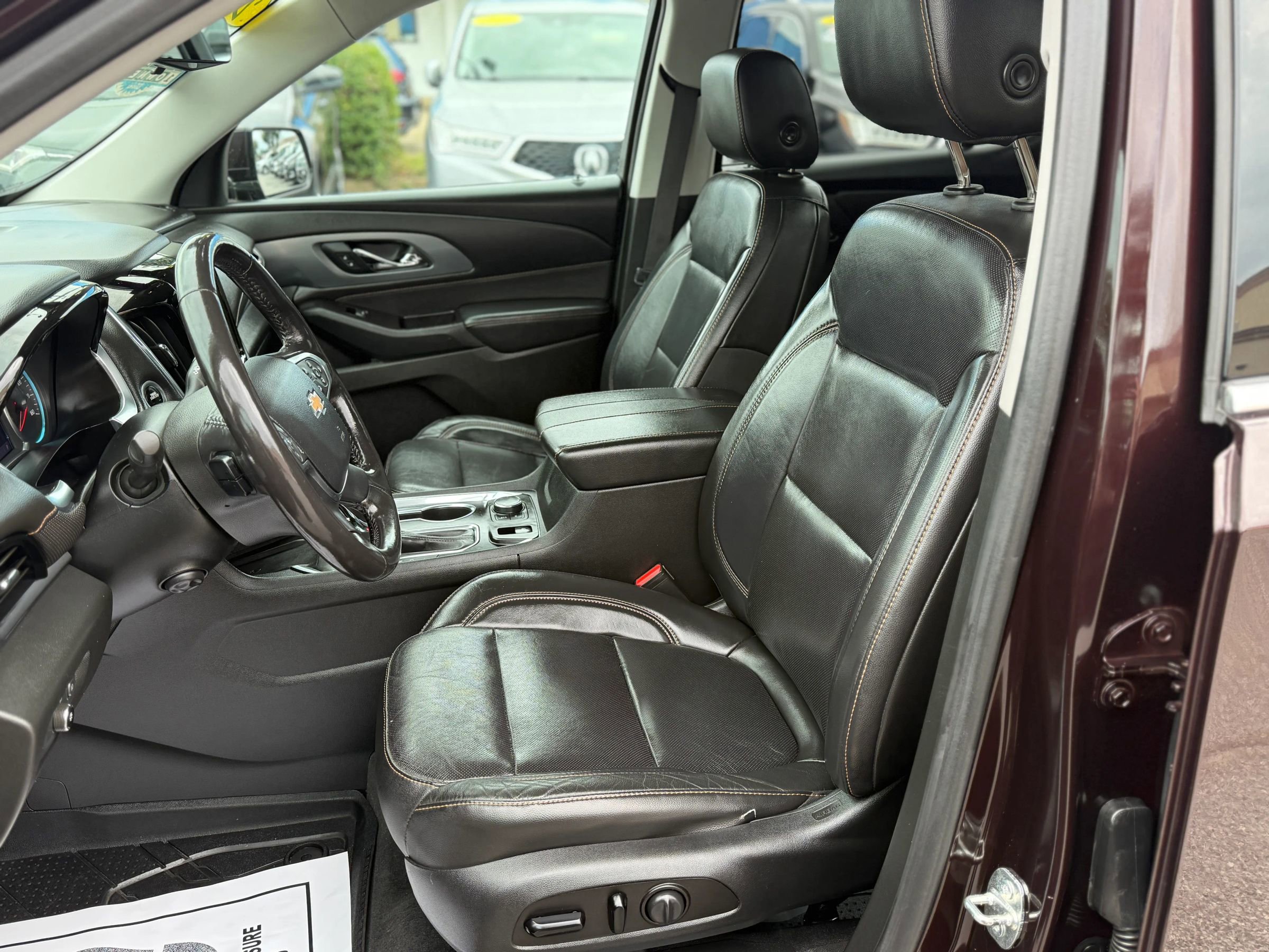 Used 2020 Chevrolet Traverse Premier image 14