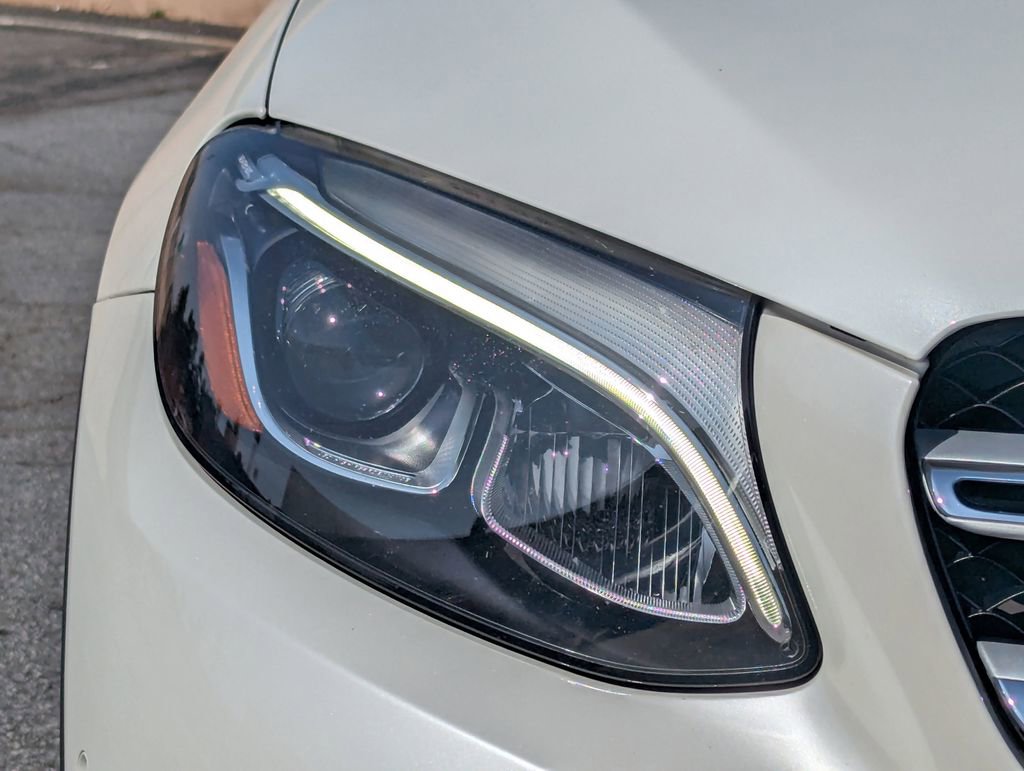 Used 2017 Mercedes-Benz GLC 300 image 11