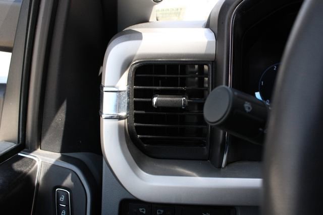 Used 2023 Ford F350 XLT w/ XLT Premium Package image 8