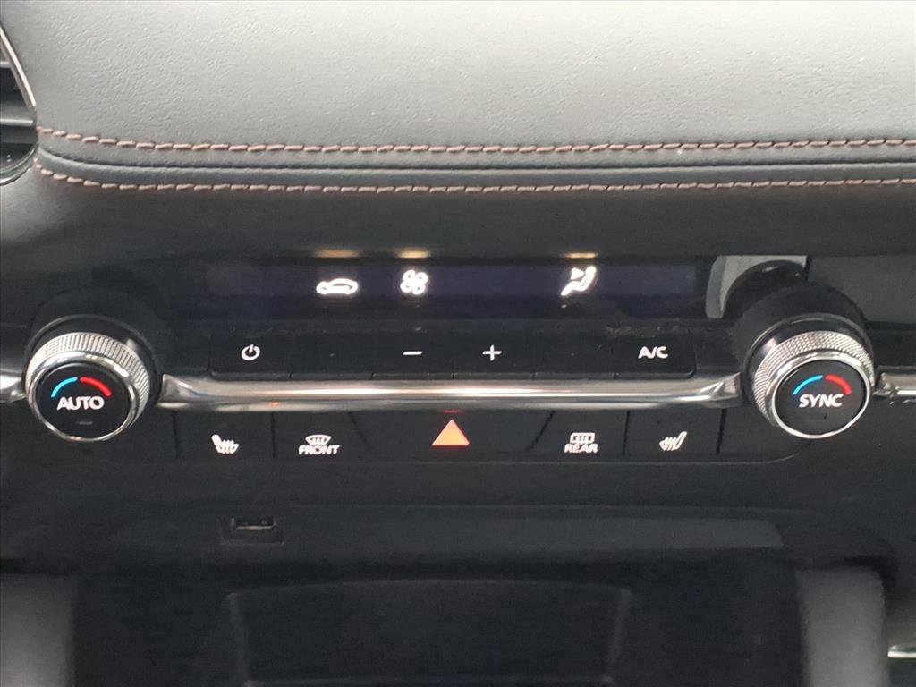 Used 2019 MAZDA MAZDA3 Preferred image 9