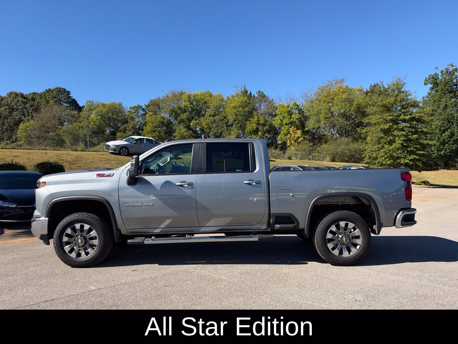 Used 2024 Chevrolet Silverado 2500 LT AWD/4WD image 9