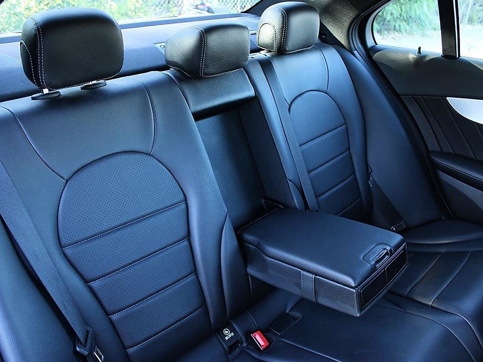 Used 2018 Mercedes-Benz C 300 Sedan w/ AMG Line image 21