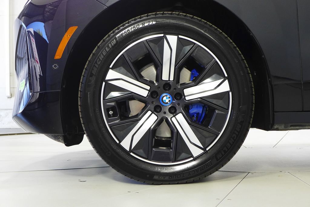 Certified 2023 BMW iX xDrive50 w/ Sport Package image 5